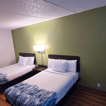 Willow Lodge Willoughby Cleveland エクステリア 写真